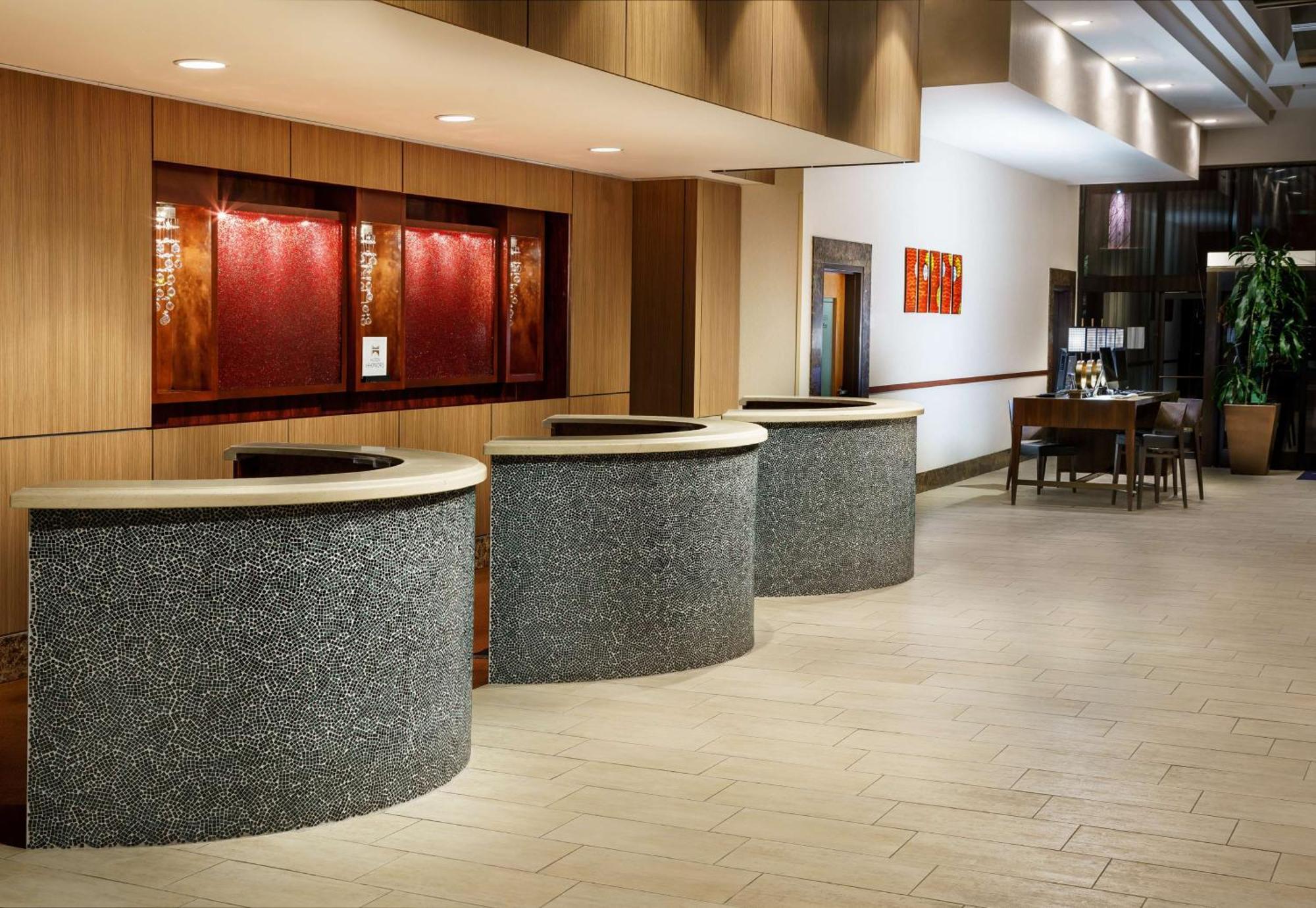 Hilton Charlotte University Place Exterior photo