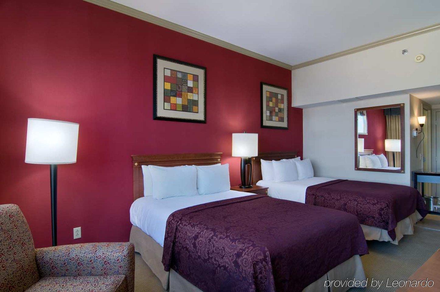 Hilton Charlotte University Place Room photo