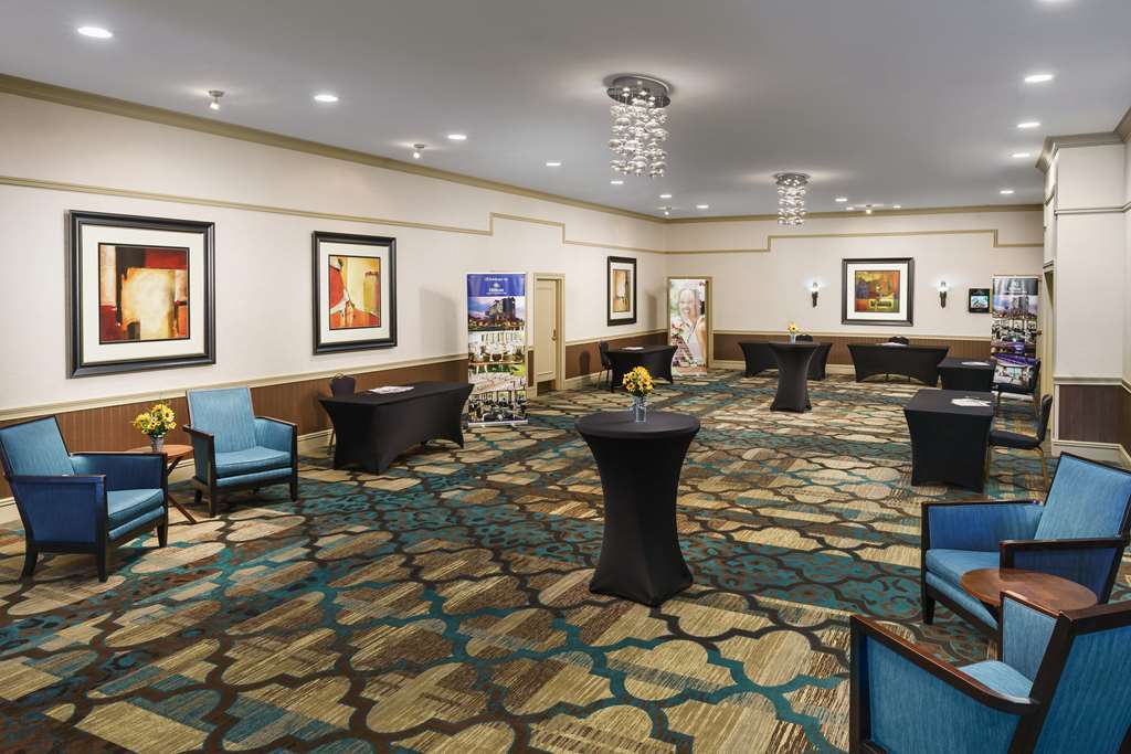 Hilton Charlotte University Place Interior photo